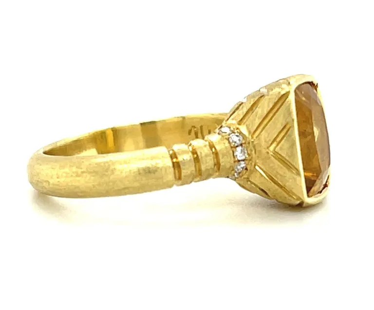 Golden Beryl and Diamond Ring in 18k Yellow Gold, 2.76 Carats