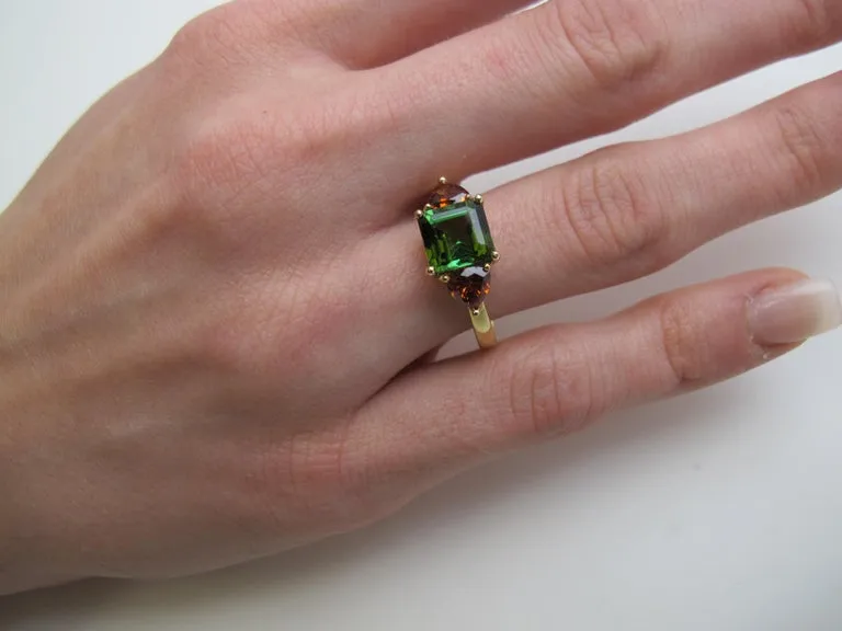 Green Tourmaline and Spessartite Garnet Yellow Gold 3-Stone Cocktail Ring
